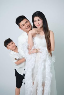 Bảng giá chụp ảnh gia đình chuyên nghiệp tại Zenny Studio