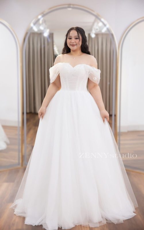 Dịch vụ cho thuê váy cưới cho cô dâu bigsize